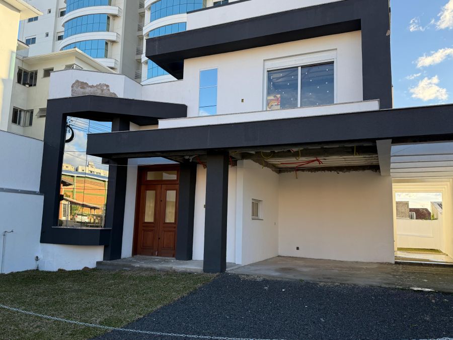 Casa Alto Padrão - Venda - Coral - Lages - SC